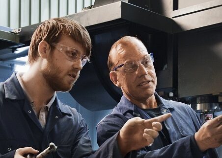 CAD CAM Operatörleri CNC MAkinesi CAM Programı