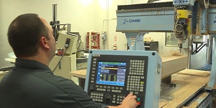 CNC Programlama Yapan Operatör